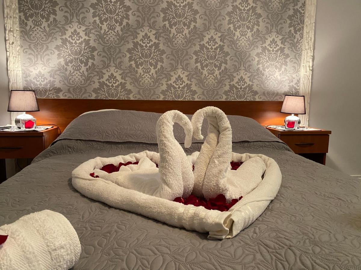 Restauracja Hotel Kassandra Wrzesnia Bagian luar foto