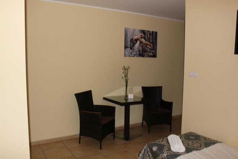 Restauracja Hotel Kassandra Wrzesnia Bagian luar foto