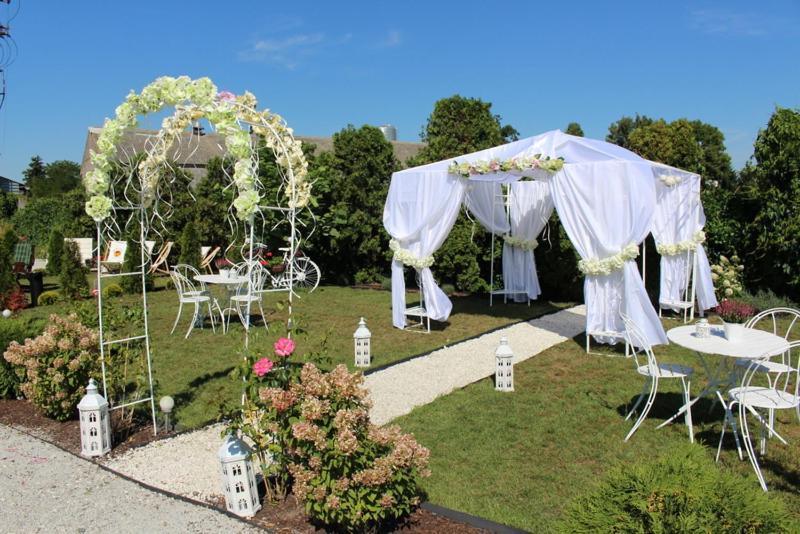 Restauracja Hotel Kassandra Wrzesnia Bagian luar foto