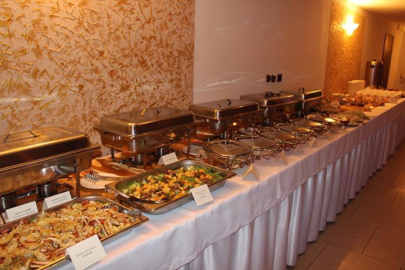 Restauracja Hotel Kassandra Wrzesnia Bagian luar foto
