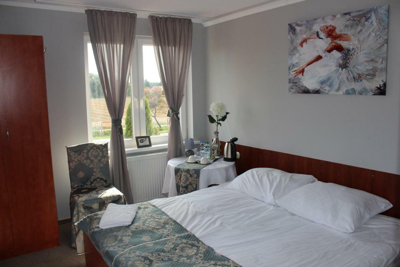 Restauracja Hotel Kassandra Wrzesnia Bagian luar foto