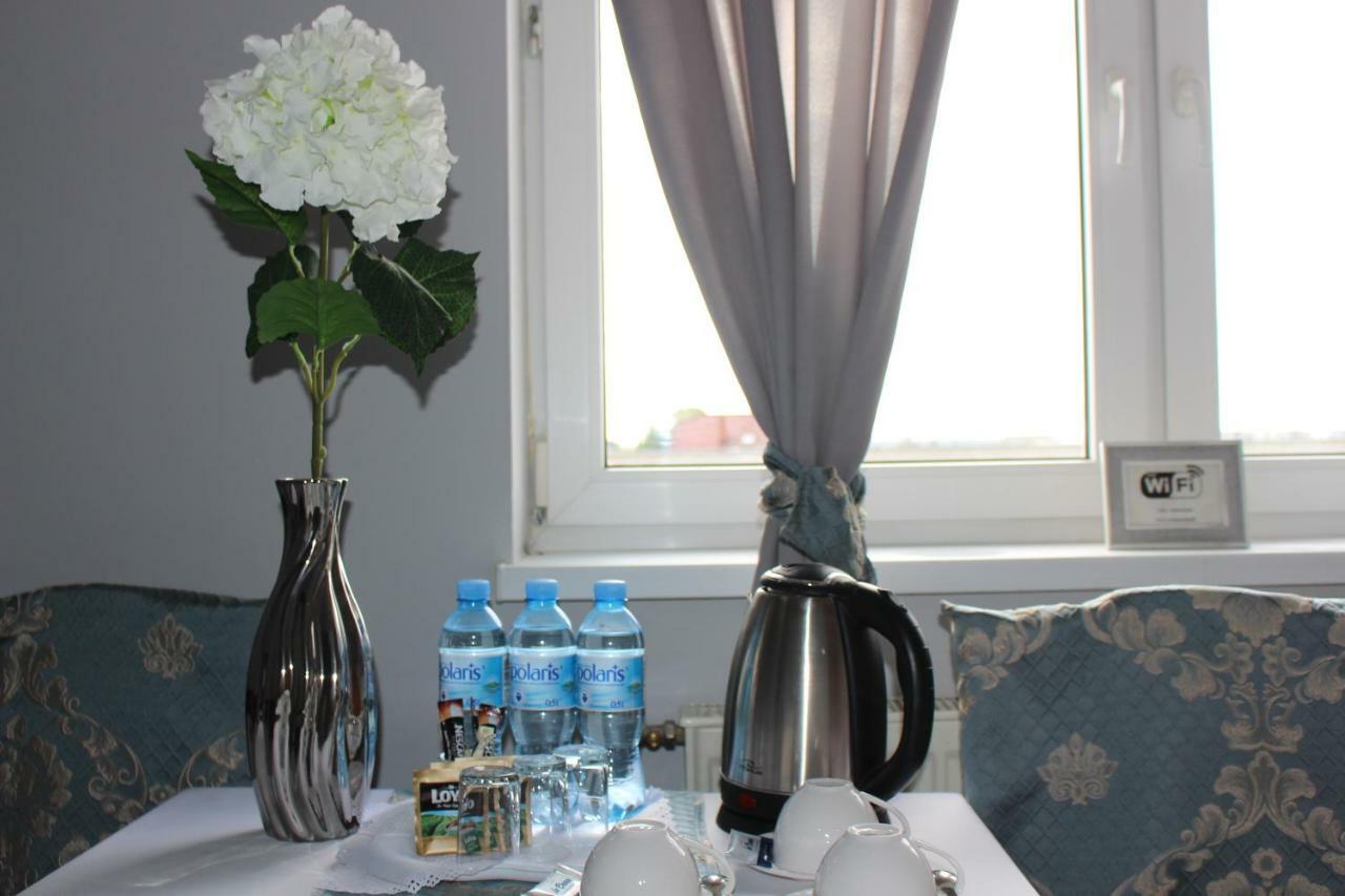 Restauracja Hotel Kassandra Wrzesnia Bagian luar foto