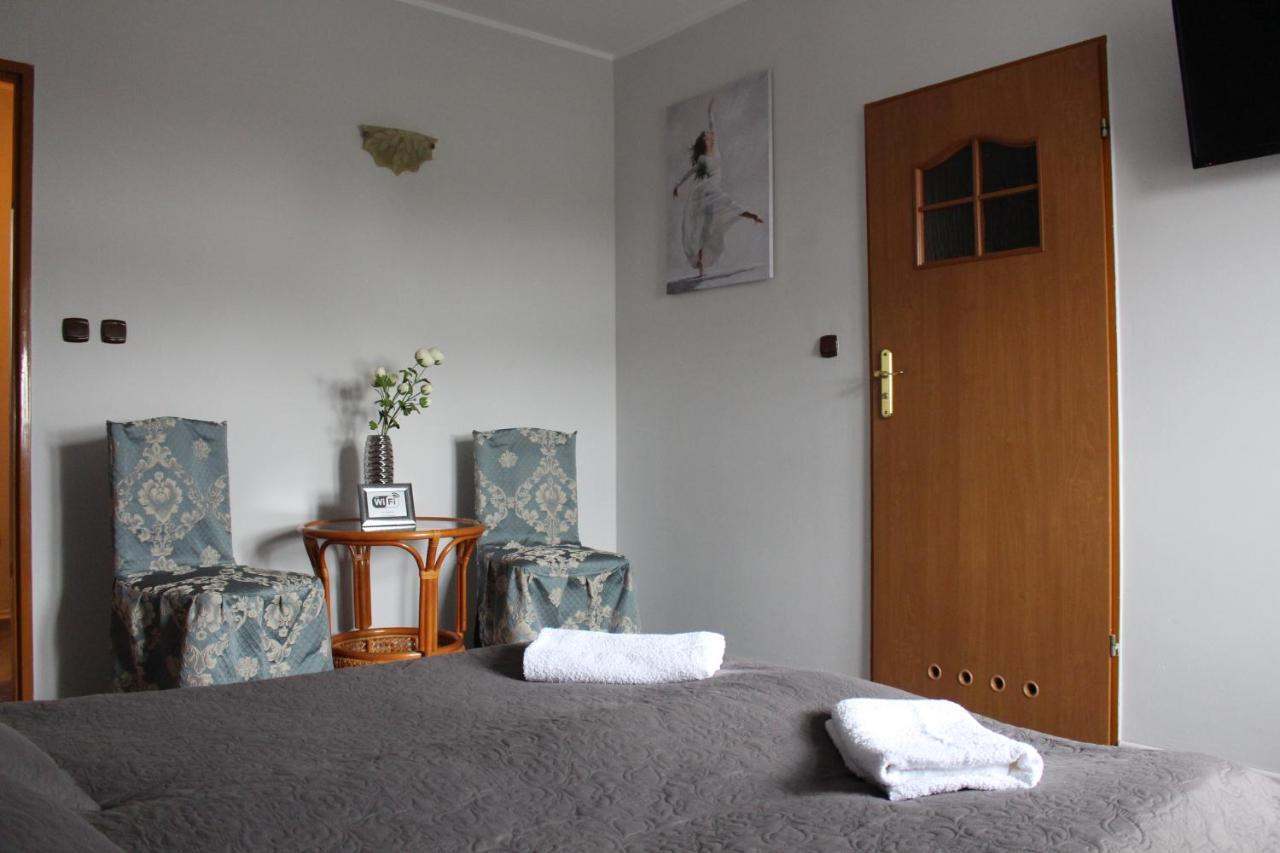 Restauracja Hotel Kassandra Wrzesnia Bagian luar foto
