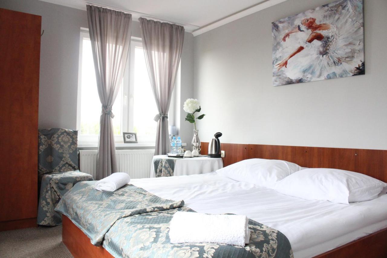 Restauracja Hotel Kassandra Wrzesnia Bagian luar foto