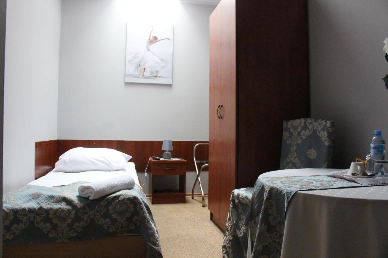 Restauracja Hotel Kassandra Wrzesnia Bagian luar foto
