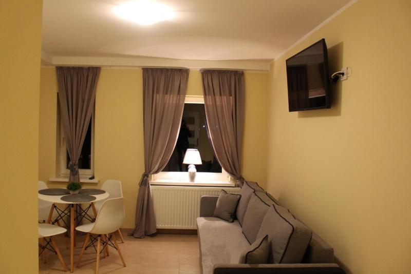 Restauracja Hotel Kassandra Wrzesnia Bagian luar foto