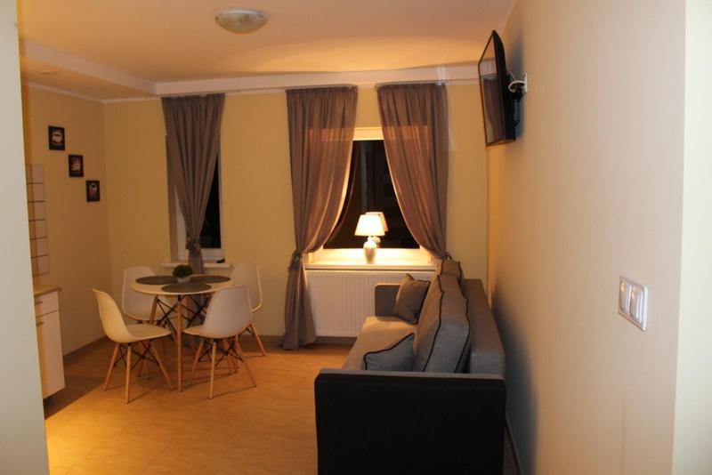 Restauracja Hotel Kassandra Wrzesnia Bagian luar foto