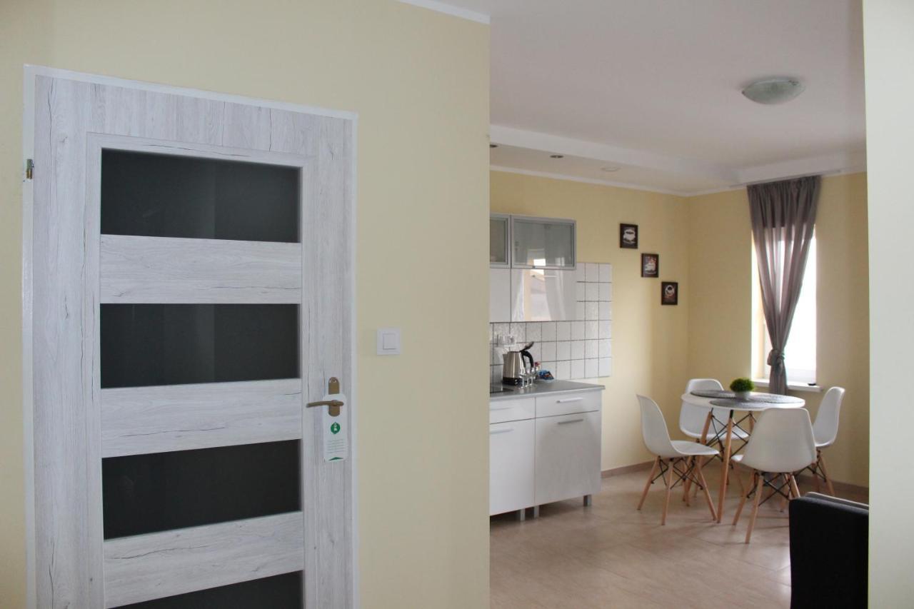 Restauracja Hotel Kassandra Wrzesnia Bagian luar foto